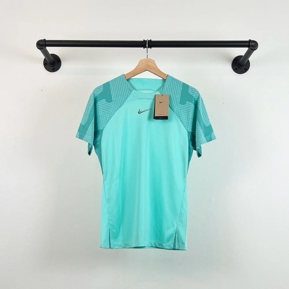 NWT Nike Dri-Fit Strike Soccer Jersey Shirt in Hyper Turquoise